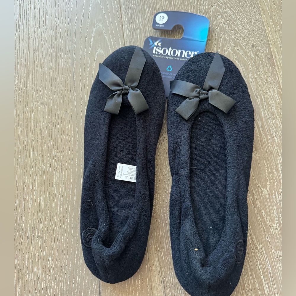 Isotoner black ballet Slippers